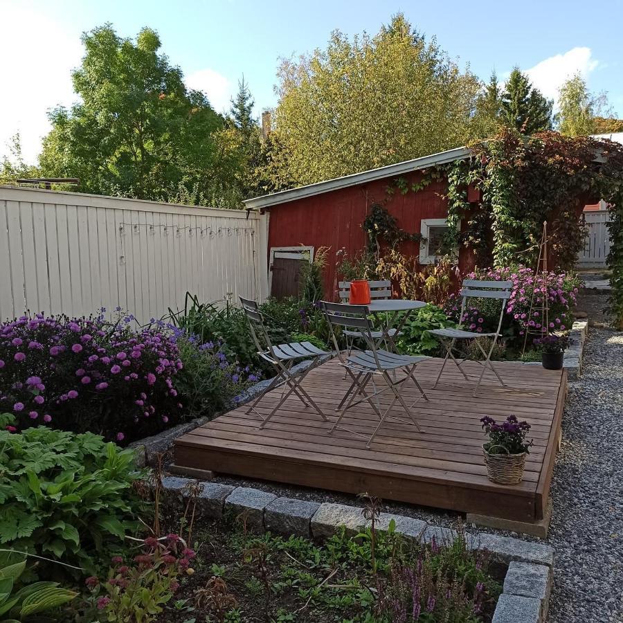 Bed and Breakfast Kirkkokadun Amanda Ja Olga Uusikaupunki Exterior foto